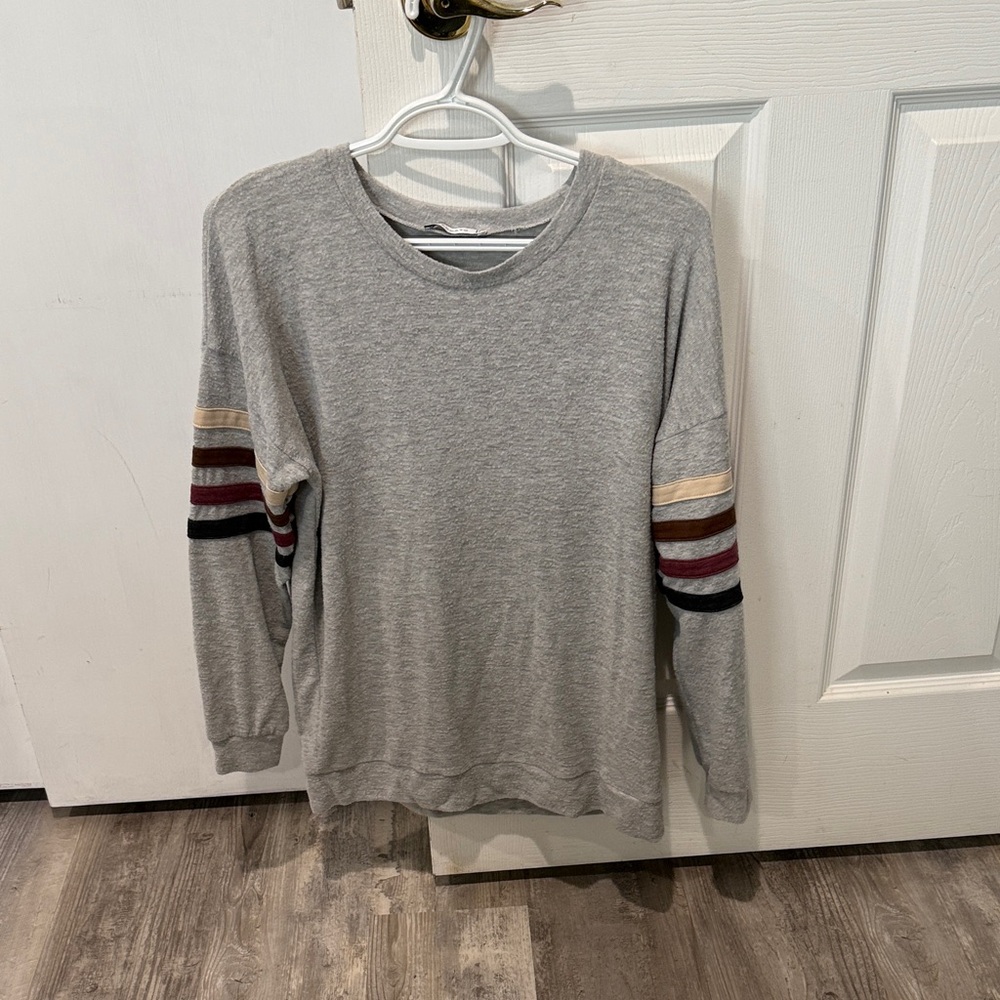 Grey Crewneck Sweatshirt with Striped Sleeve Accents